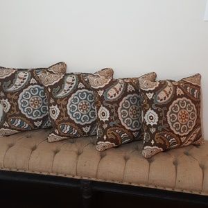 18" Decorative Pillows! Set of 4